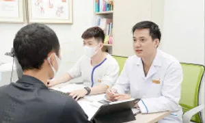 Thủ dâm bằng ống nước, nam thanh niên đứt dây hãm quy đầu