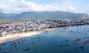 Khởi công đường ven biển hơn 2.000 tỷ đồng qua khu kinh tế Vân Phong Khởi công đường ven biển hơn 2.000 tỷ đồng qua khu kinh tế Vân Phong