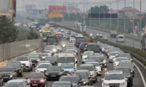 Hà Nội phân luồng giao thông nhằm giảm ùn tắc cuối năm Hà Nội phân luồng giao thông nhằm giảm ùn tắc cuối năm
