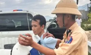 Kẻ trộm ôtô bị cảnh sát chặn bắt sau nửa giờ gây án